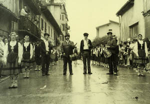 jose_mari_lasa_gaztetan_03_300.jpg jose_mari_lasa_gaztetan_03_300.jpg