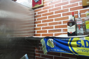 Saskia zegoen tokia, hutsik.