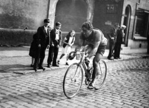 Mujika, 1949ko Paris-Roubaix proban.